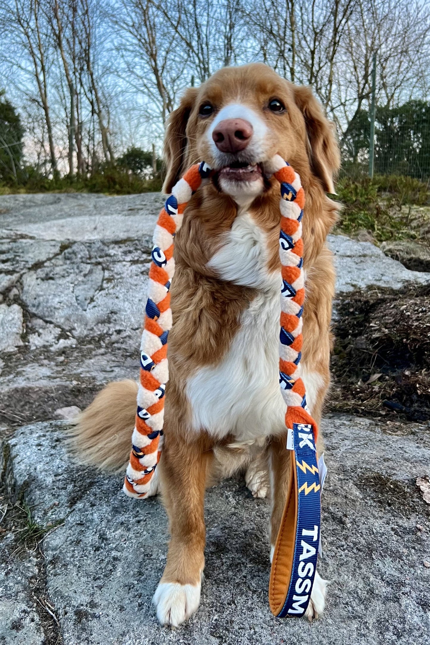 Flätat fleece kampkoppel