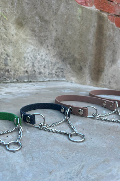 Halvstryp halsband med kedja i vattentätt material 