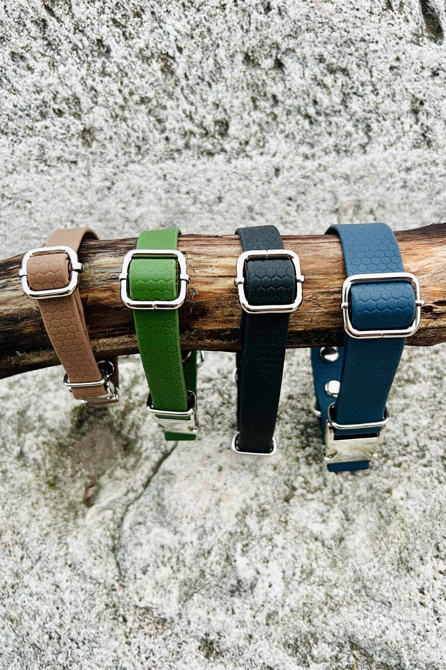 Sally adjustable dog collar