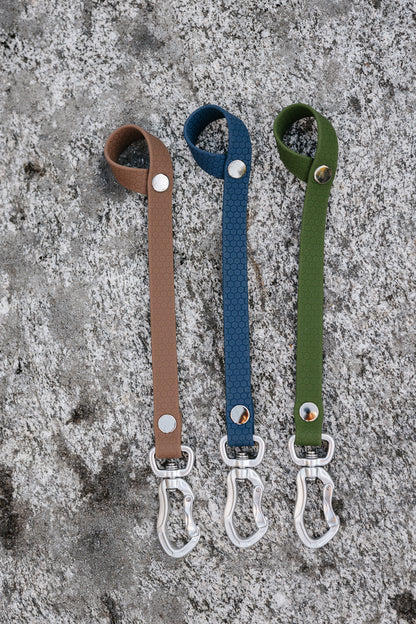 Karbinhängare - hållare för spårlinor och koppel